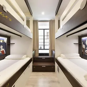  Hostel Free