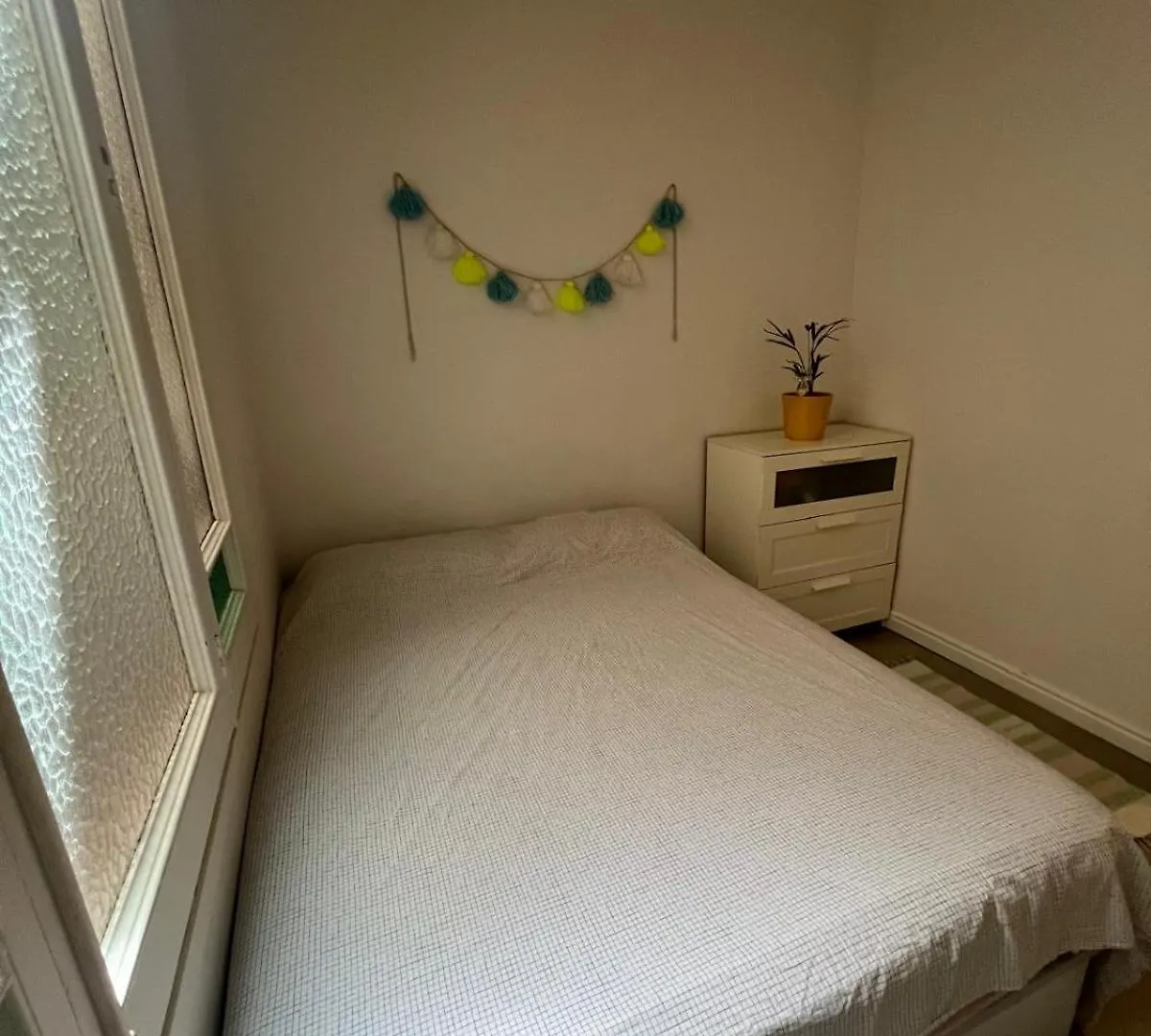 Hostel Habitacion Privada En Bello Apartamento Compartido Barcelona